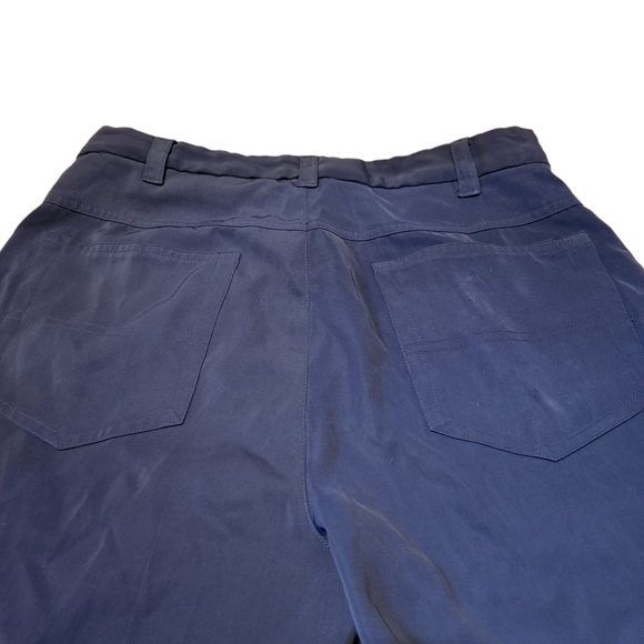 Aur performance shorts High-rise black knee length  golf shorts - Picture 6 of 8